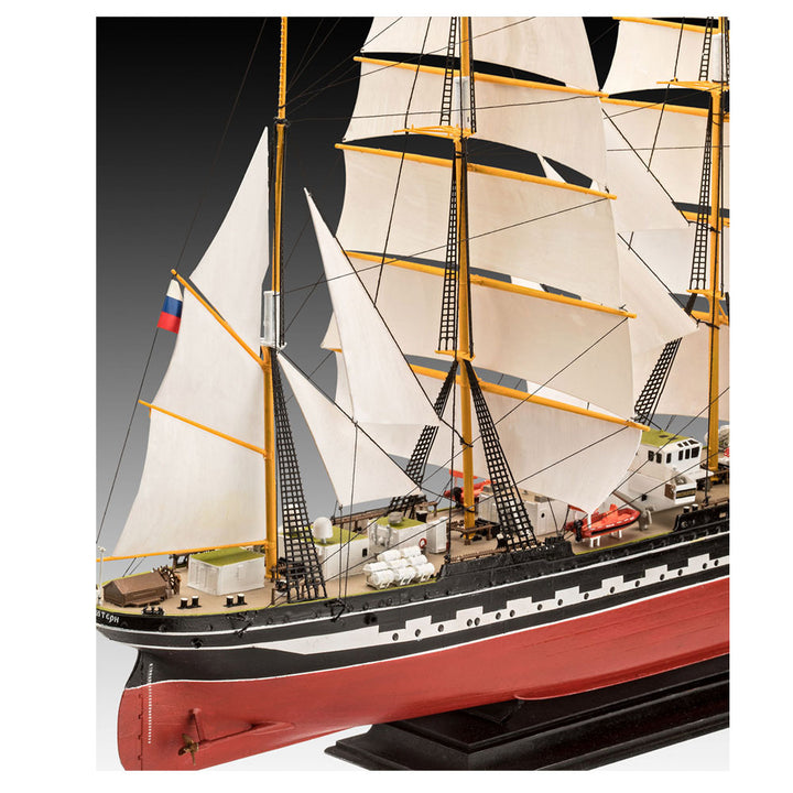 Revell - 1/200 Russian Barque Kruzenshtern