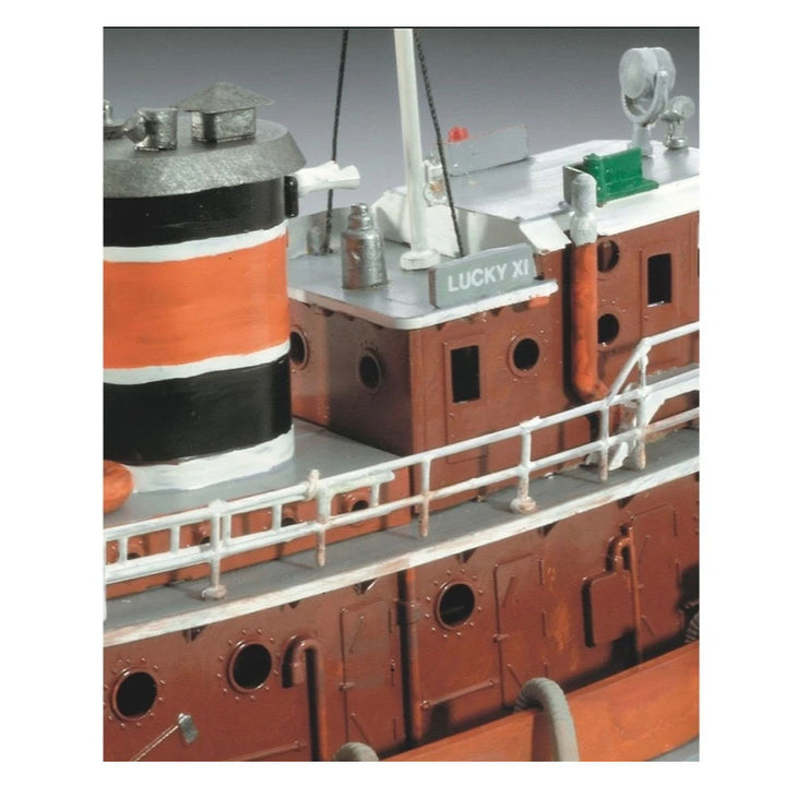 Revell - 1/108 Harbour Tug Boat