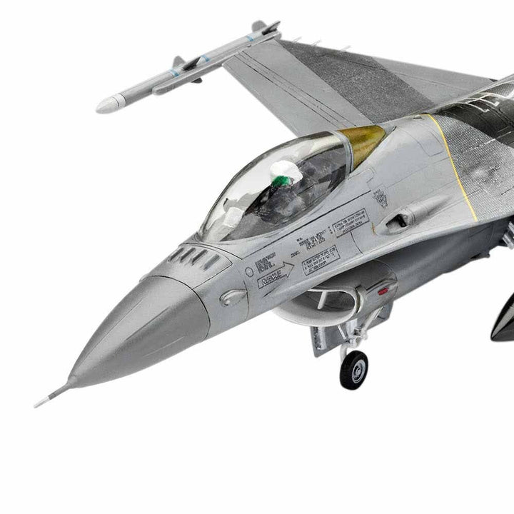 Revell - 1/72 Lockheed Martin F-16 MLU 100th  Anniversary 1st Squadron, Florennes Model Set