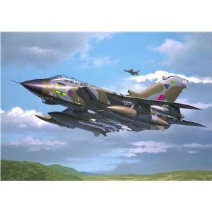 Revell - 1/72 Tornado GR.1 RAF Model Set