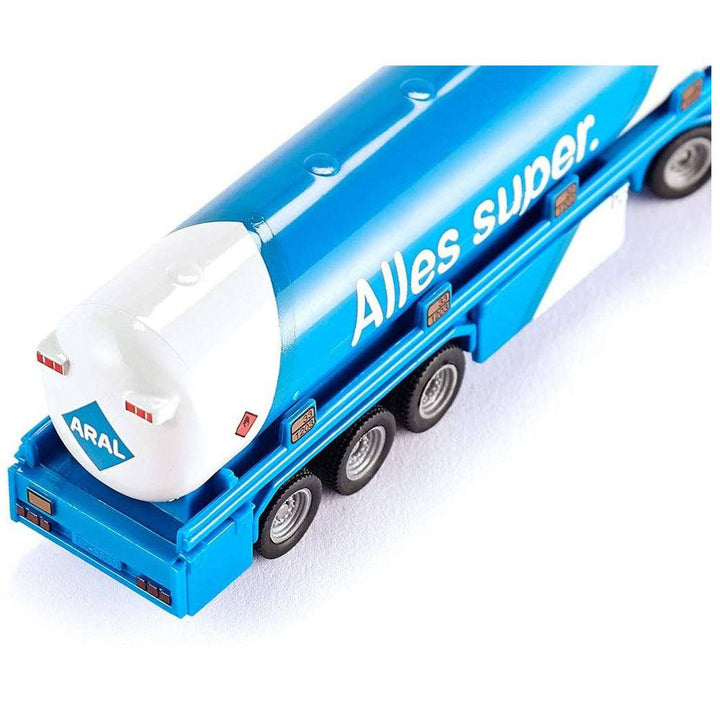 Siku - 1:87 Tanker with Trailer