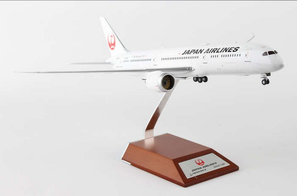 1/200 B7879 JAL JA861J