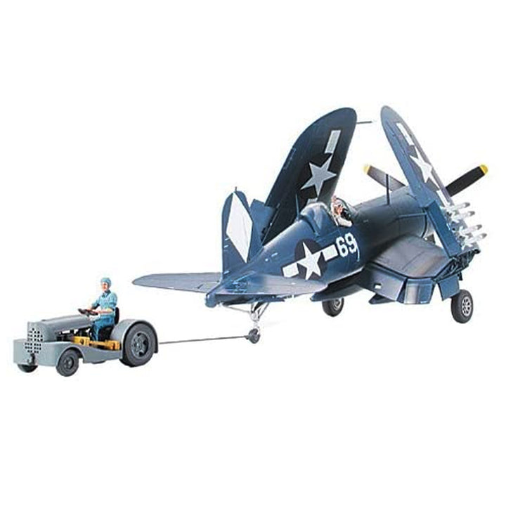 Tamiya - 1/48 F4U-1D Corsair w/ Moto Tug