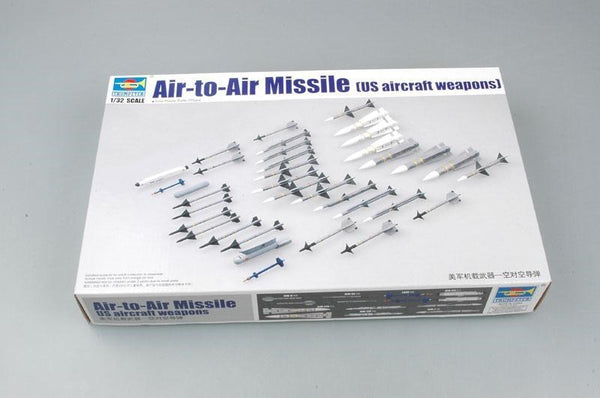 03303 1/32 US Aircraft Weapons AirtoAir Missile Plastic Model Kit