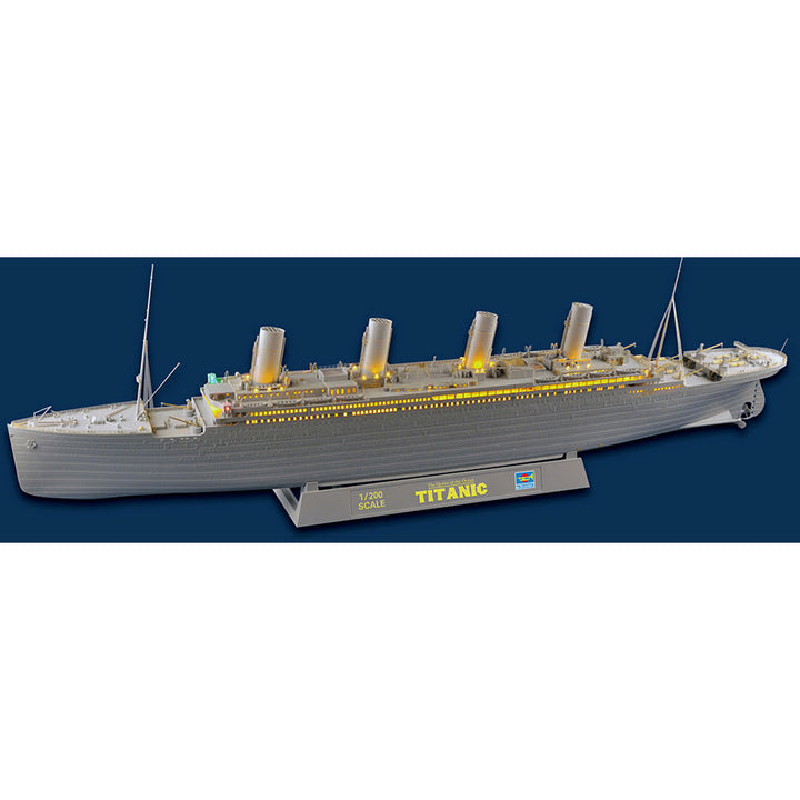 Trumpeter - Trumpeter 1/200 Titanic Plastic Model Kit