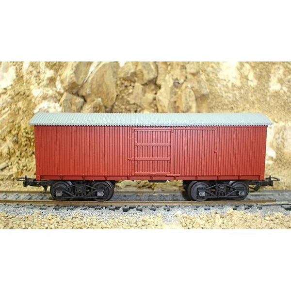 HO Early Era Box Car  Red Oxide