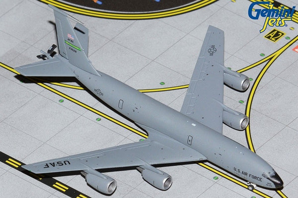 1/400 U.S. Air Force Boeing KC135 Stratotanker (SeymourJohnson AFB)