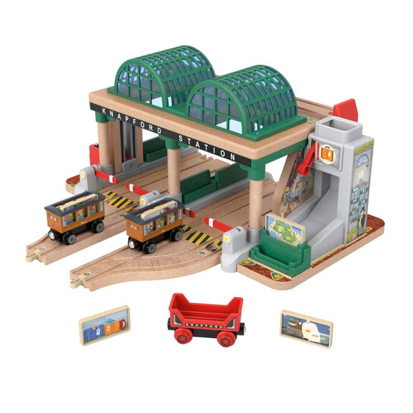 Thomas and FriendsWooden Railway Knapford Station Passenger Pickup Playset