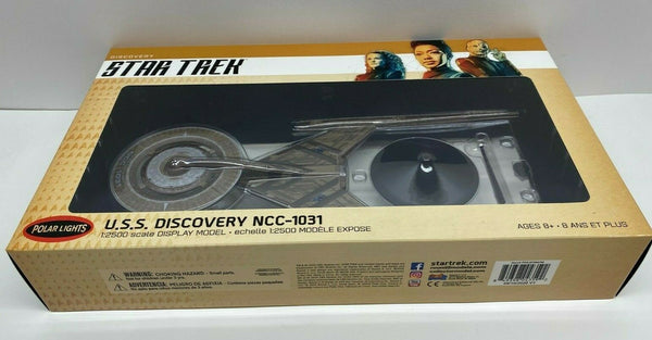 Polar Lights 979M 1/2500 Star Trek Discovery U.S.S. Discovery Prebuilt Display Model 2T